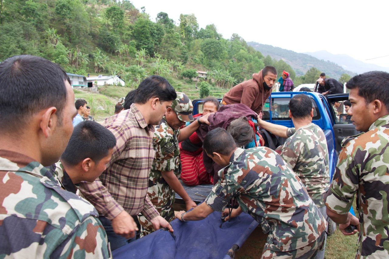 Nepal Villagers Escape Earthquake Zone Cnn