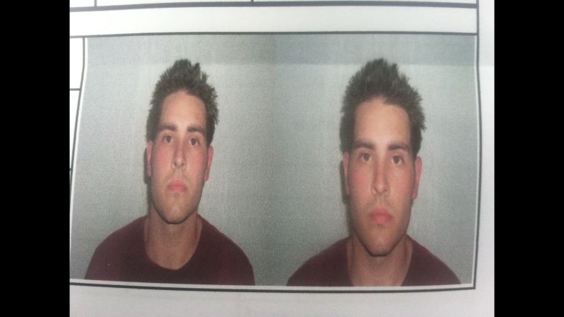 On July 22, 2007, Sideri and a fellow addict robbed a bank to fuel their highs. These are the mugshots from his arrest. He spent a year in court-ordered rehab and 22 months in jail.