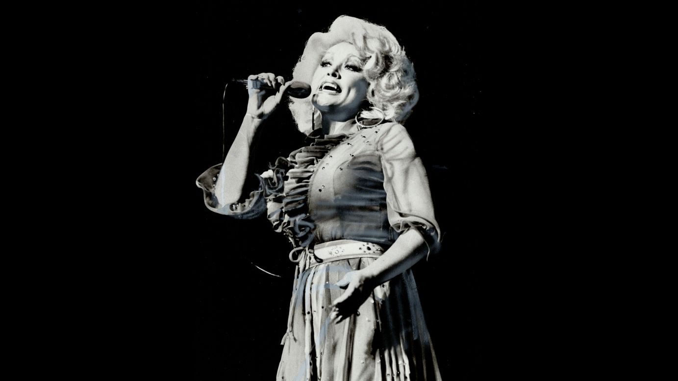 Country-music queen Dolly Parton was once paid $350,000 a week to perform at the Riviera.