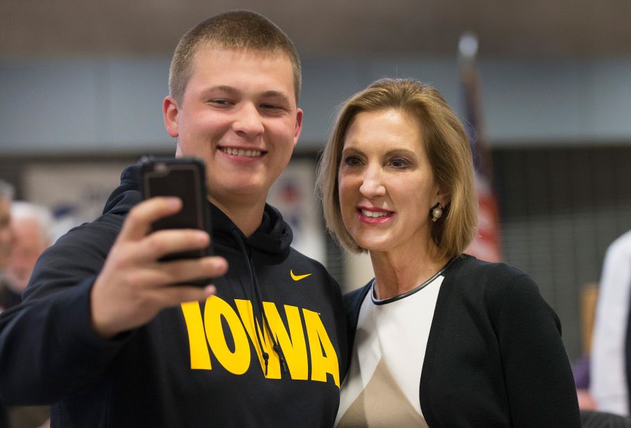 Fiorina, right, poses for a selfie with Joe Koberna at the Johnson County Republicans Spaghetti Dinner at Clear Creek Amana High School on April 24, 2015, in Tiffin, Iowa. 