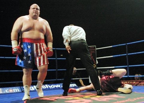 Super-heavyweight fighter Eric "Butterbean" Esch (L) has 77 career victories in the ring. At 193 kg (425 lbs), he is one of the heaviest professional athletes in history. His BMI of nearly 59 is beyond categorization on the scale. 
