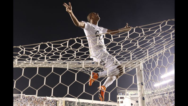 David Braz of Santos celebrates at end of the final match against Palmeiras in Santos, Brazil, on Sunday, May 3. The team won in a penalty shootout after tying 2-2.