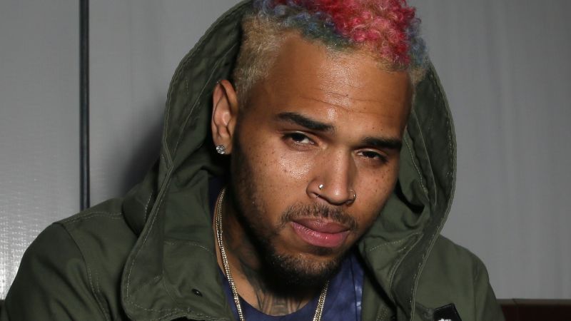 Singer Chris Brown barred from leaving Philippines amid contract dispute |  CNN