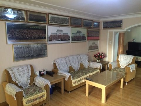 In May 2015, CNN was given rare access to a faculty apartment in an upscale area of Pyongyang, near Kim Il Sung University. The lounge was neat, if a little dated.   