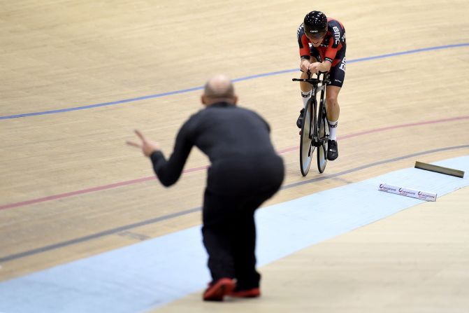 But Bobridge's compatriot Rohan Dennis pushed the record to 52.491 km on February 8.