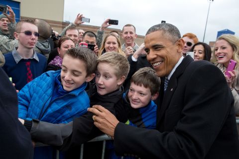 Posing for a photo with kids at Boise Airport in Idaho on January 21, 2015.