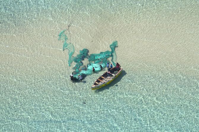 The pair have photographed many local fisherman from the air, particularly around Mozambique. The view, says Jan, is deceptively idyllic. <br /><br />"When we shot these photographs to people, it looks like heaven because of the azure blues of the Indian Ocean," he says. "But one man's heaven can be another man's hell."