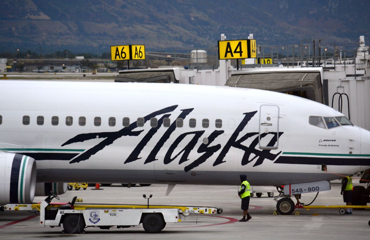 <strong>Alaska Airlines</strong> topped the list of legacy airlines for the tenth year in a row, according to the J.D. Power 2017 North American airline satisfaction study. 