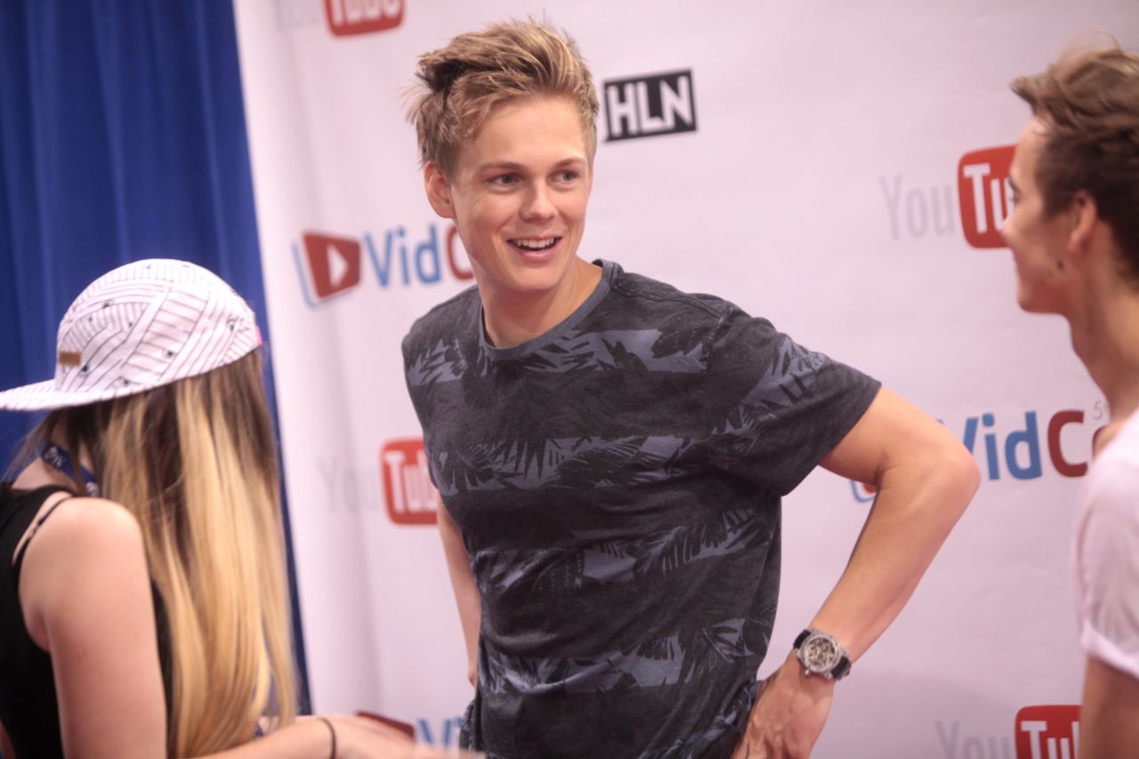 Internet personality Caspar Lee is adept at working with his fellow vloggers by cross-promoting them on his own channel while appearing on theirs. He's also raised money for Comic Relief by being a part of YouTube Boyband.