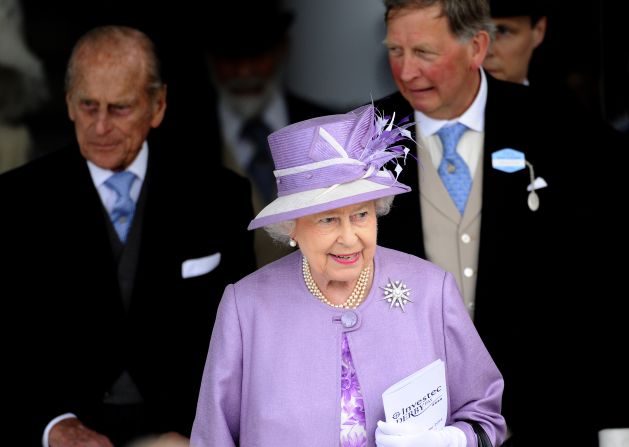 ... to Her Majesty Queen Elizabeth II, who was in situ for last year's running of the prestigious race.