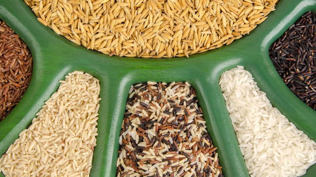 Brown rice offers four grams ofr fiber per cup compared to one in white