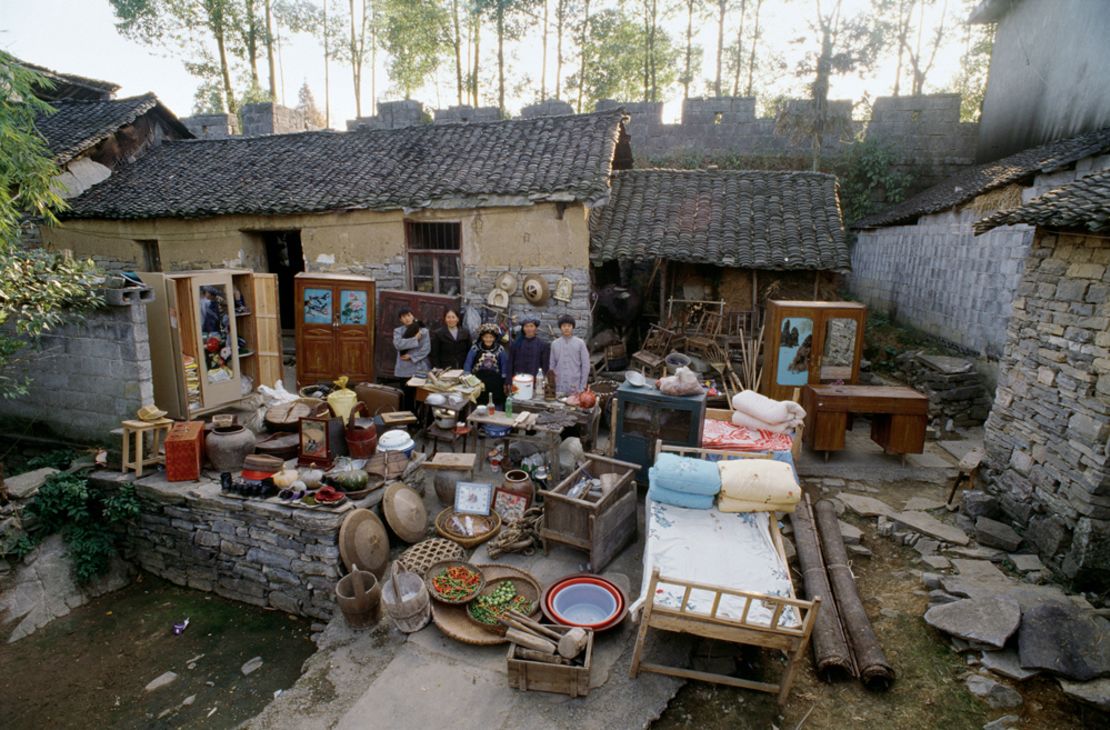 Long Yunping and his wife now live with their two sons and Long's 88-year-old mother in Huangsiqiao, Hunan Province. The family has an annual income of just over 3,000 yuan ($482). Their house, situated in an ancient village, was left to them by his father, and has a history of more than 100 years.