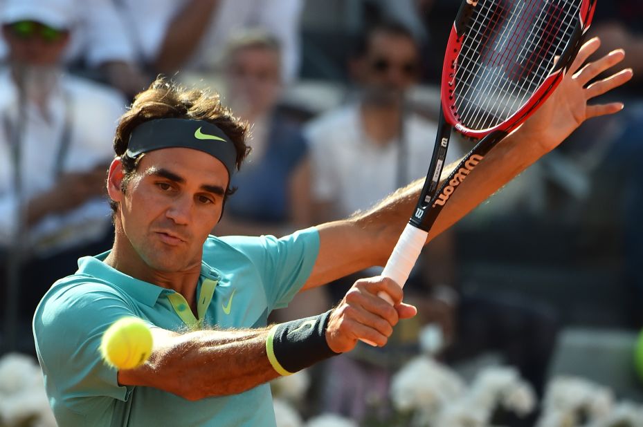 Roger Federer keeps his eye on the ball during the final of the 2015 Rome Masters.