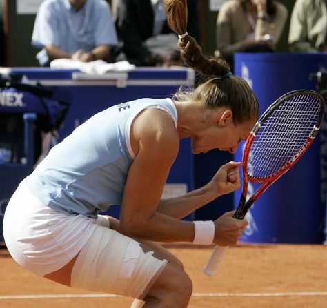 Later that year, Pierce again tasted disappointment at Roland Garros when her adopted nation France was beaten 3-2 by Russia in the final of the Fed Cup, denying her a third title in the team event.