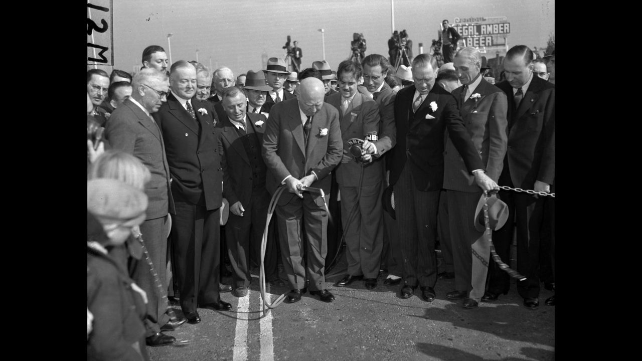 Dignitaries cut a chain commemorating the opening of the bridge on May 27, 1937.