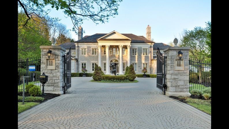 Mansion from "Mean Girls"