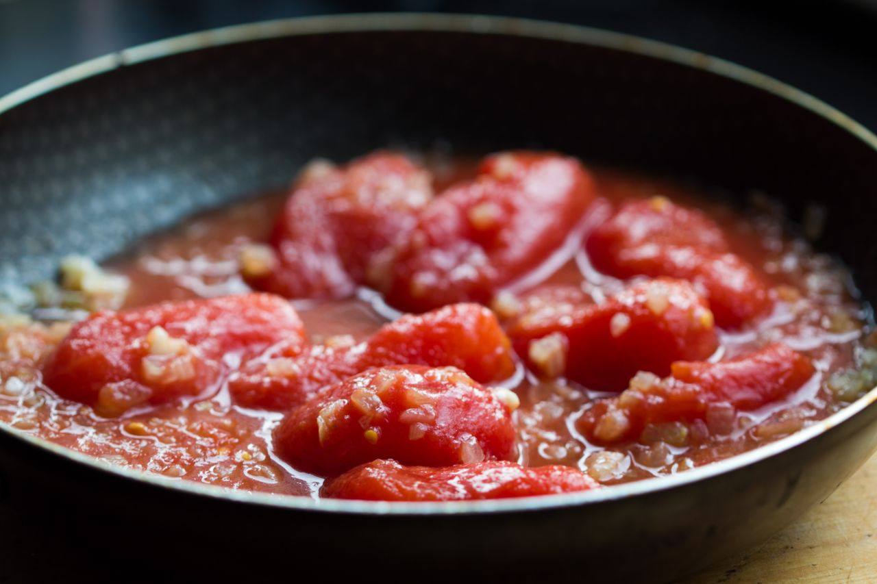 For the tomatoes' cancer- and heart-disease-fighting properties, you're better off cooking them.
