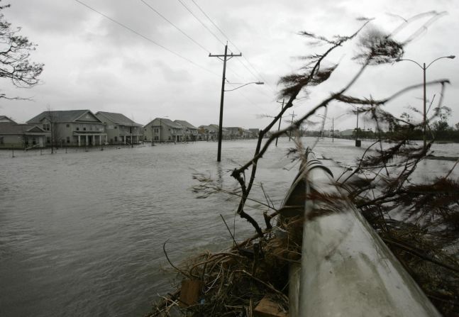 <strong>Rita, 2005</strong>: Just a month after Katrina, <a href="index.php?page=&url=http%3A%2F%2Fwww.nhc.noaa.gov%2Fdata%2Ftcr%2FAL182005_Rita.pdf" target="_blank" target="_blank">Hurricane Rita</a> piled on, slamming into the Louisiana coast. Wind, rain and tornadoes left billions in damages from eastern Texas to Alabama. Here, surging water from Rita reach the streets of New Orleans' Ninth Ward, topping a levee that had just been patched after Katrina damaged it.