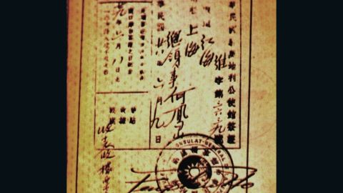 A Shanghai visa signed by Dr. Ho Feng Shan with a serial number of 3639.