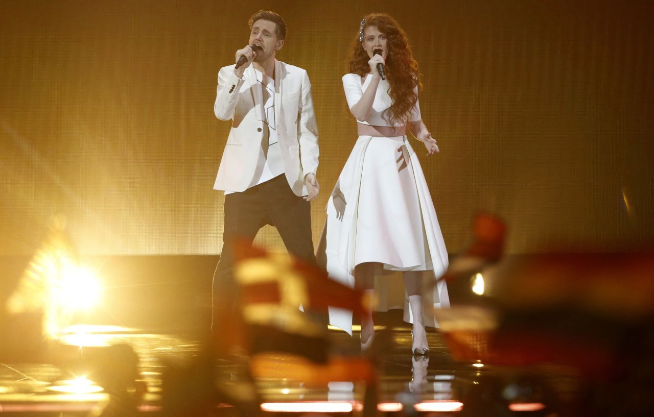 Morland and Debrah Scarlett, finishing with 102 points, sang "A Monster Like Me."
