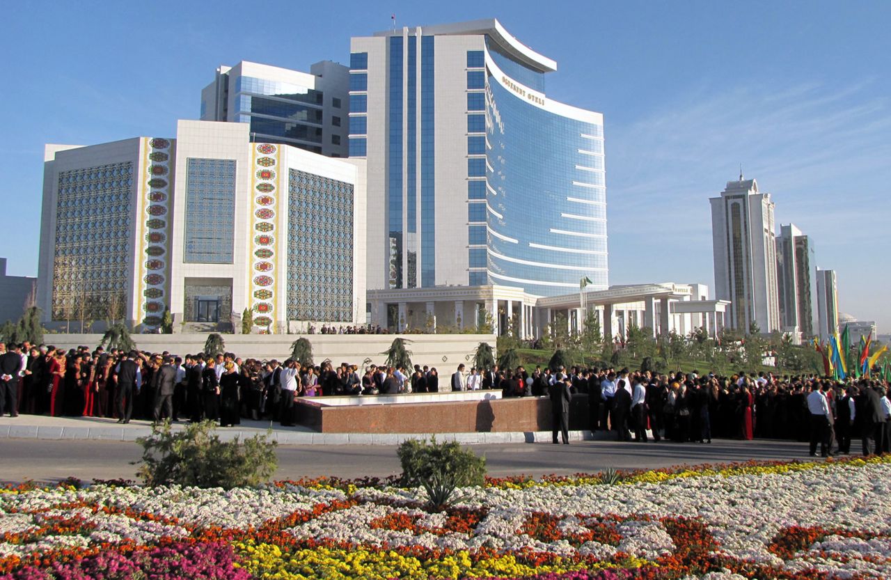 The Bouygues group also built the Hotel Oguzkent in Ashgabat.
