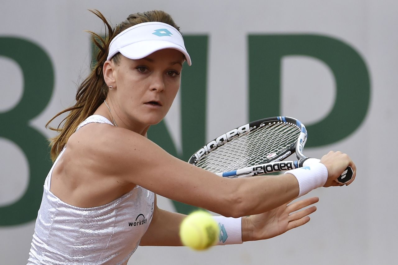 But Agnieszka Radwanska's slump continues. The Pole, a former Wimbledon finalist, lost to Germany's Annika Beck. Beck, ranked 83rd, had lost six in a row and was 1-10 in her last 11 matches. 