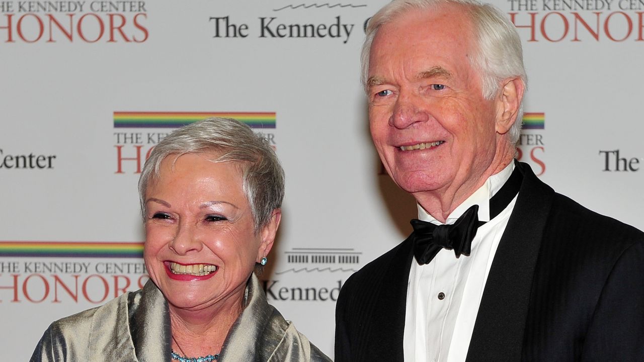 Sen. Thad Cochran, at right, a Mississippi Republican, arrives for the formal artist's dinner for the Kennedy Center Honors at the United States Department of State December 4, 2010 in Washington. 