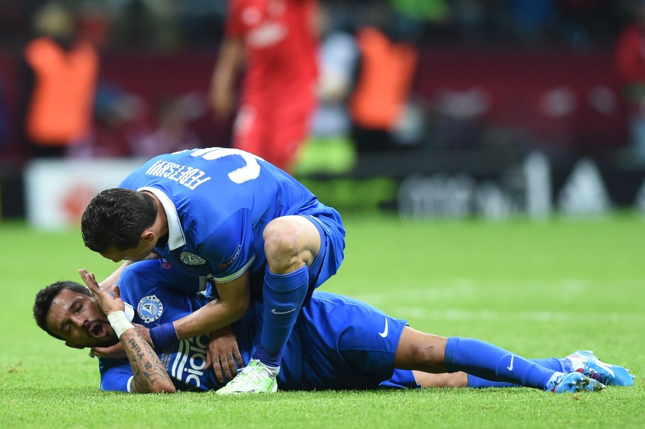 There was concern late in the game when Dnipro's Brazilian forward Matheus collapsed to the ground for no apparent reason. 