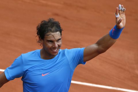 Nine-time men's champion Rafael Nadal looked sharp in dispatching Nicolas Almagro in straight sets. He hit 31 winners and committed only 16 unforced errors. 