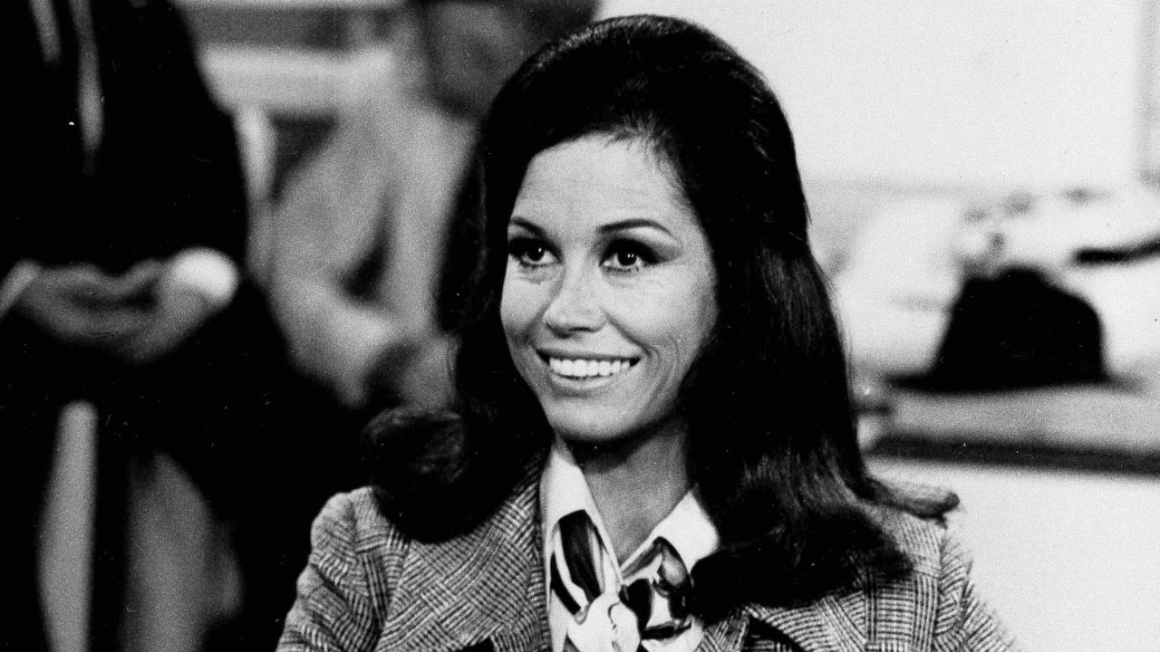 Actress Mary Tyler Moore appears in character as Mary Richards in "The Mary Tyler Moore Show"  on August 1970.