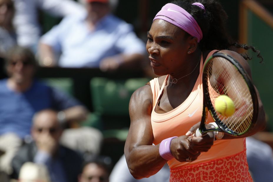 In the women's draw, Serena Williams cruised past 2012 finalist Sara Errani to reach the semifinals. The world No. 1 hit 10 aces and looked extremely comfortable from the back of the court. 