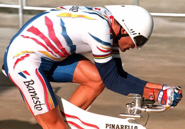 Obree's 1994 mark of 52.713 km was beaten the same year by Tour de France winner Miguel Indurain (53.040 km).