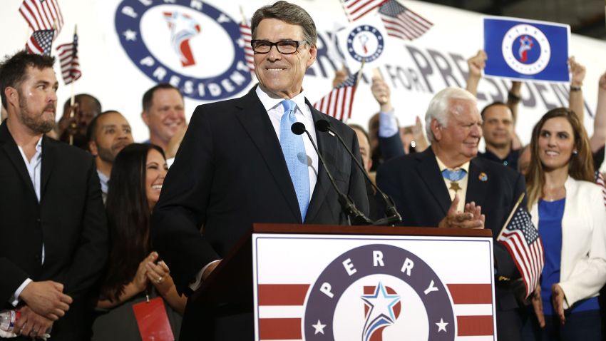 Former Texas Gov. Rick Perry smiles after announcing that he will run for president in 2016 on June 4, 2015 in Dallas, Texas.