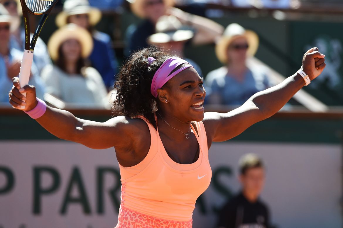 A pumped up Williams showed little sign of the illness reportedly troubling her as she took the first set 6-3.