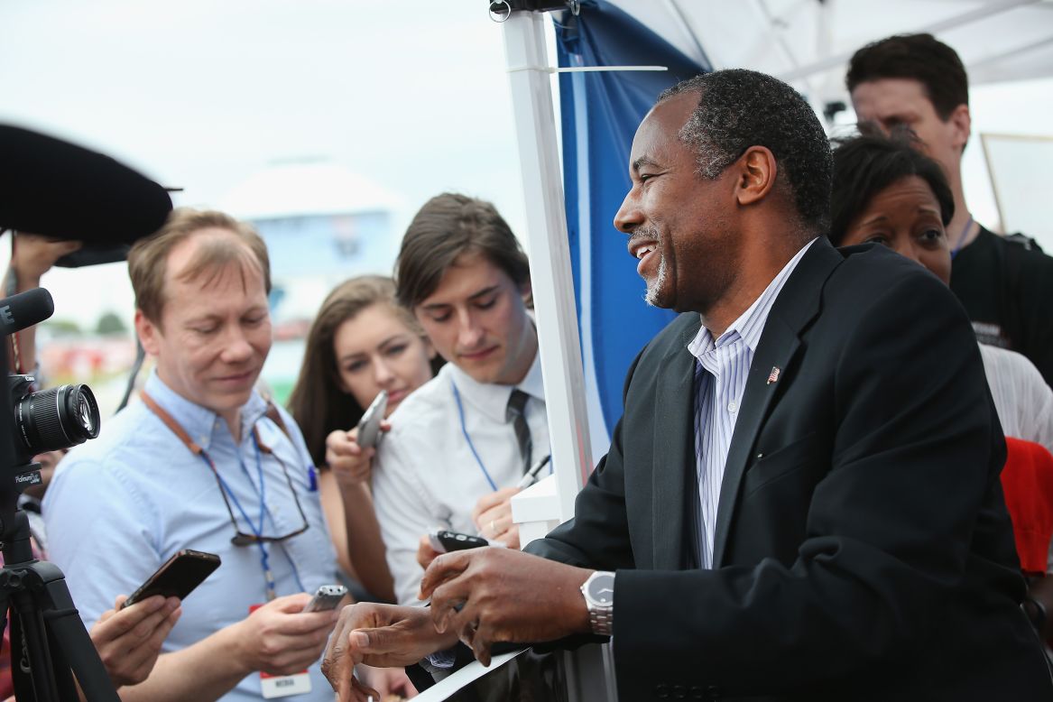 Presidential hopeful Dr. Ben Carson greets guests.