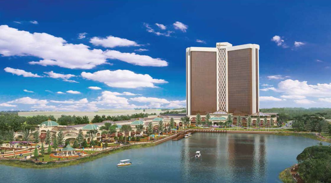 <strong>Wynn Palace: </strong>An eight-acre man-made lake in front of the Wynn Palace not only offers a great view but also provides free entertainment. In the evening, choreographed water shows run every 15 minutes until midnight. 