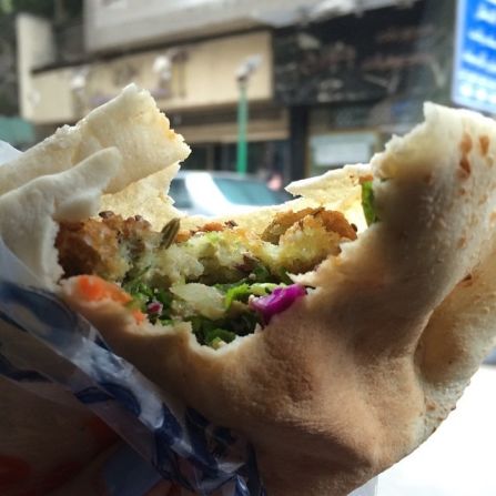 This is what a real falafel sandwich is supposed to look like, says <a href="index.php?page=&url=http%3A%2F%2Fireport.cnn.com%2Fdocs%2FDOC-1245197">Rashad</a>. 