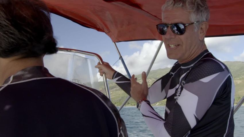 octopus hunting bourdain hawaii_00000526.jpg