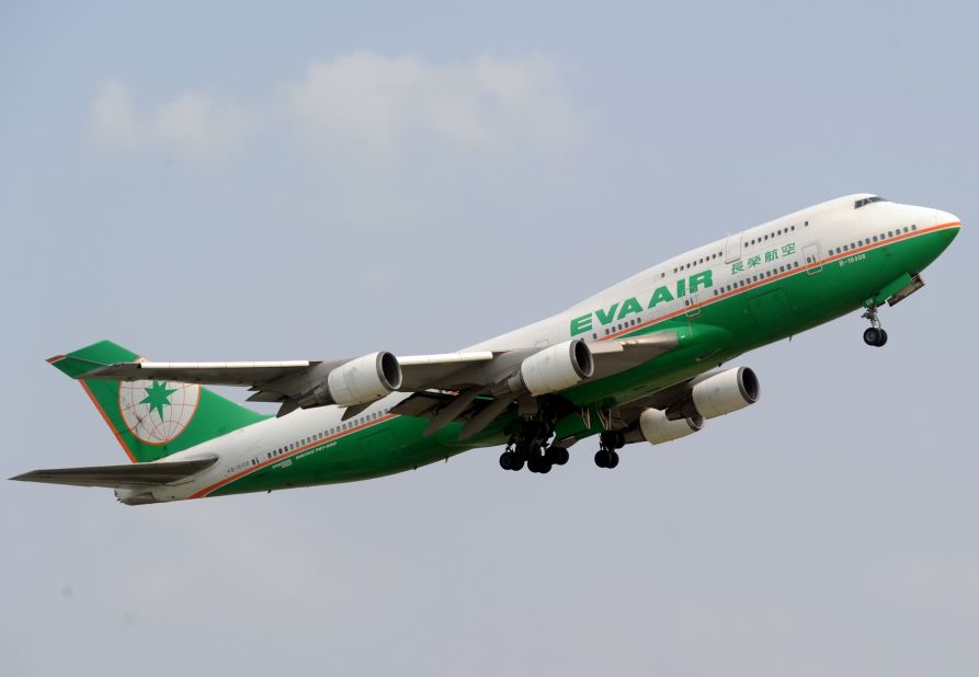 After making a debut in the top 10 airline chart last year, Taiwan's EVA Air climbed to eighth place this year. It was also named the best trans-Pacific airline.
