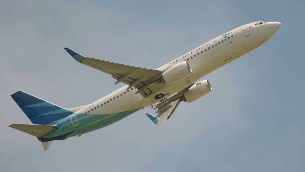 Indonesian flag carrier Garuda Indonesia has been named the world's most punctual airline by OAG.