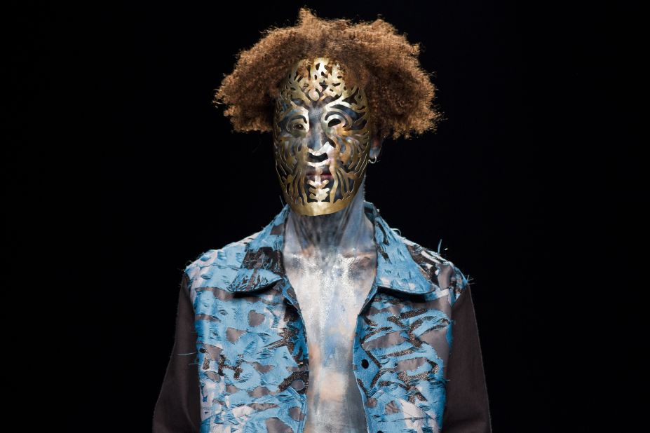 Up-and-coming designer Liam Hodges drew inspiration from pirate radio stations of the 1960s. His models were literally black and blue and, according to some critics, paid homage to geeky ravers and footballers. 