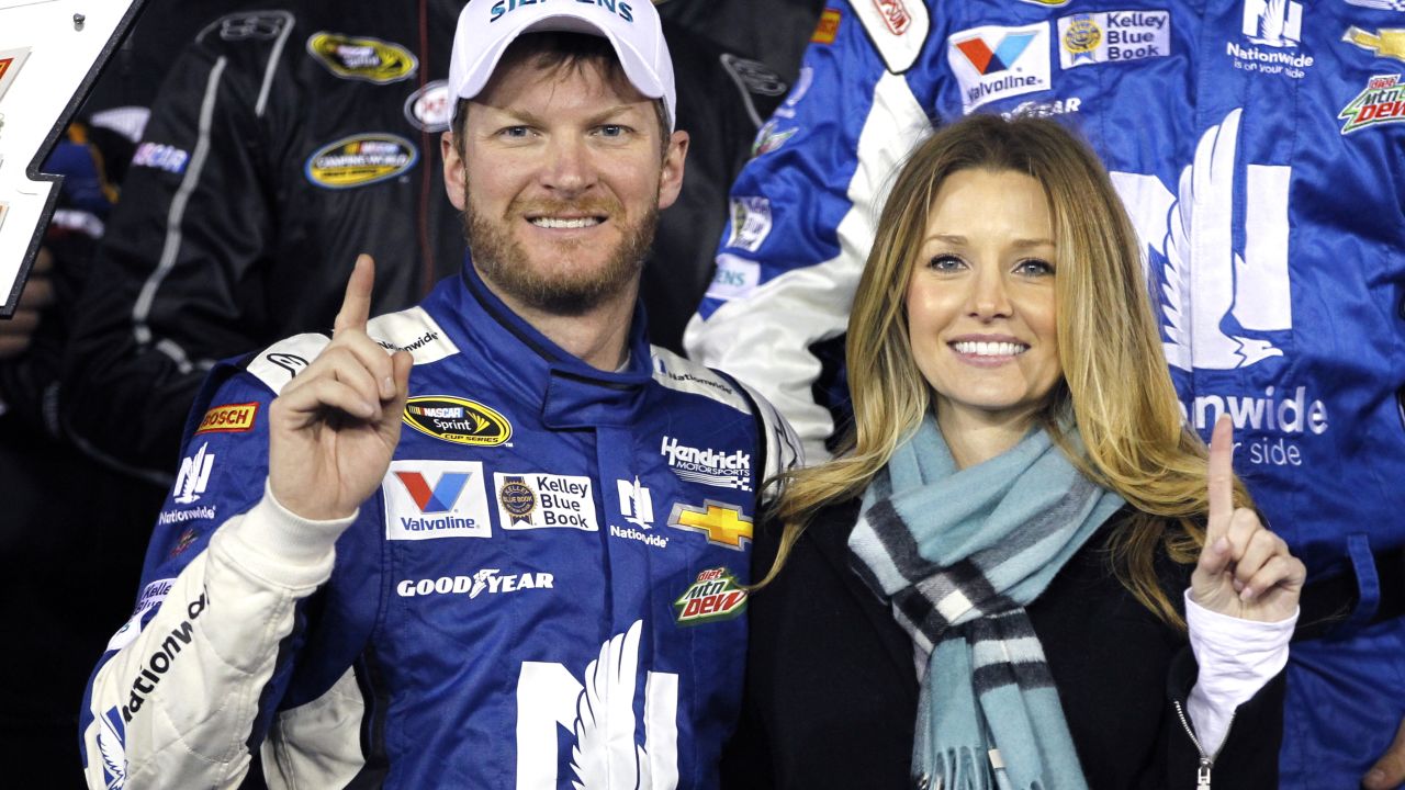 Racecar driver Dale Earnhardt Jr. announced via Twitter on June 17 that he had <a href="http://bleacherreport.com/articles/2498593-dale-earnhardt-jr-girlfriend-amy-reimann-announce-engagement?utm_source=cnn.com&utm_medium=referral&utm_campaign=editorial" target="_blank" target="_blank">proposed to girlfriend Amy Reimann</a> while the two were on vacation in Germany. Earnhardt and Reimann have dated since 2009.