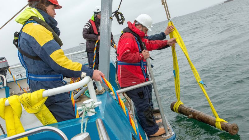 400 year old cannon among Spanish Armada relics found off Ireland