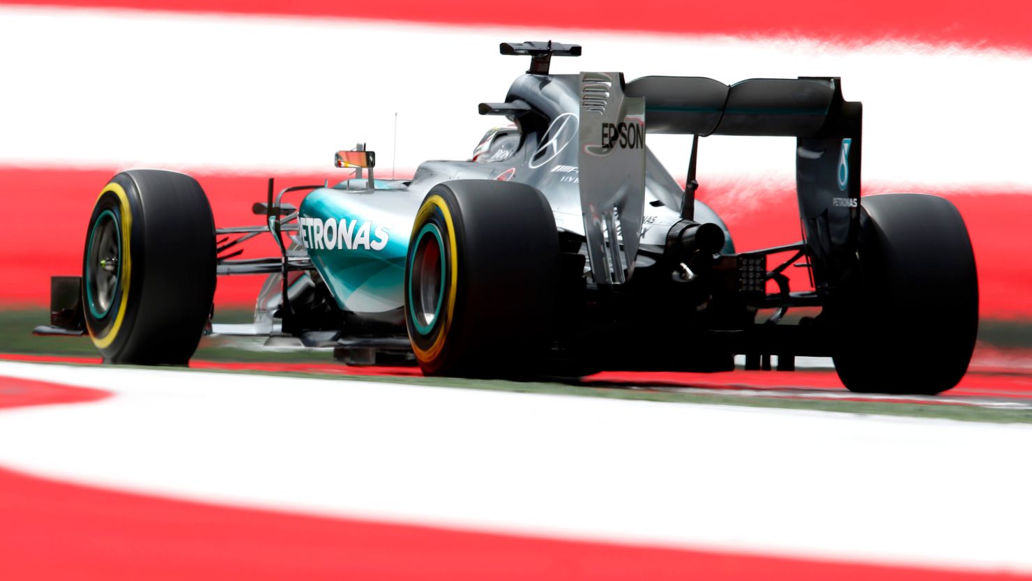 Lewis Hamilton claimed pole position at the 2015 Austrian Grand Prix.