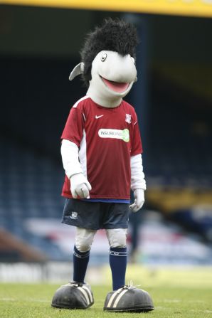 "Which kid doesn't love eels?" is what someone at lower-league English football club Southend United must have been thinking when creating Elvis J. Eel.