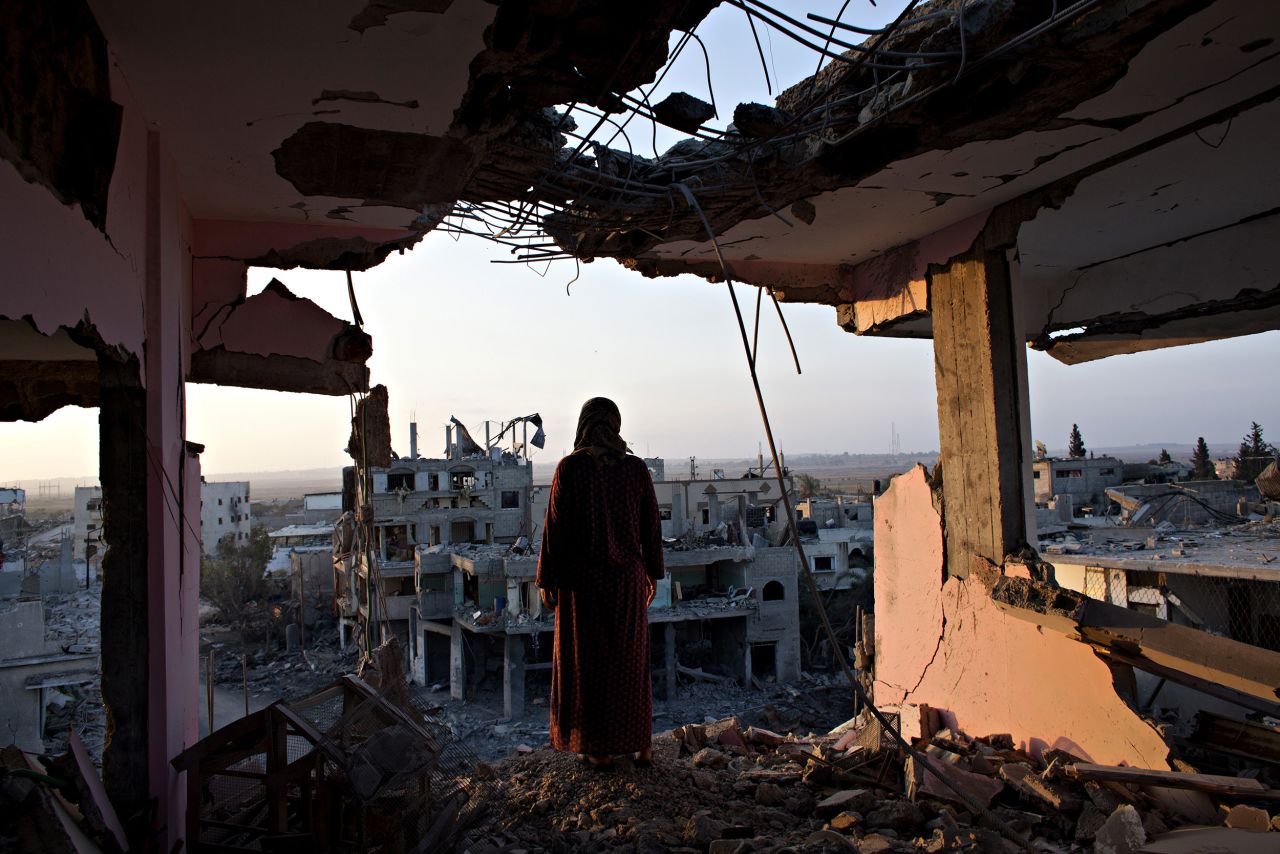 Levine spoke with CNN Chief International Correspondent <a href="http://www.cnn.com/shows/amanpour" target="_blank">Christiane Amanpour</a>, who presented her with the award in Berlin.<br /><br />Here, Hidya Atash looks out over Gaza from her destroyed home.<br /><br />"I must say, after the Gaza war I felt really broken. I felt like my soul was quite shattered," Levine told Amanpour.<br /><br />"It's a conflict that I've been weaving in and out of for over three decades, so people on both sides are no [strangers]."