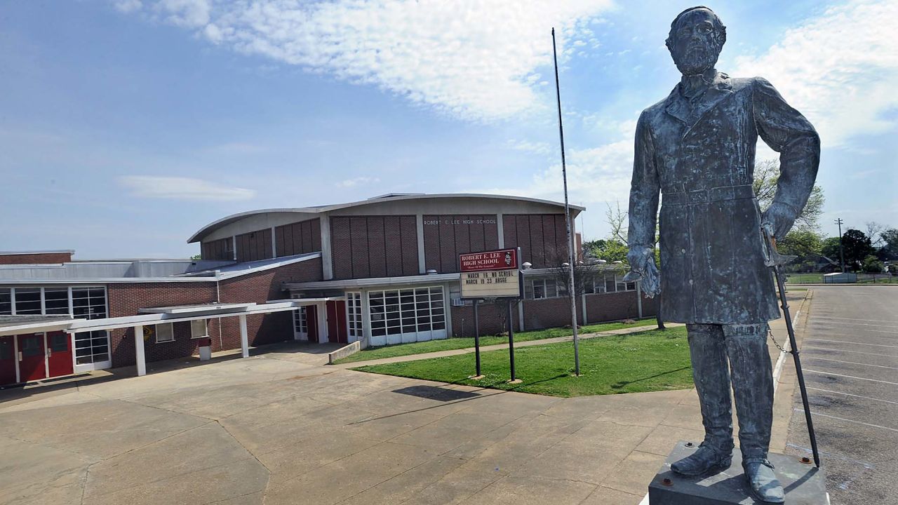 Robert E. Lee High School