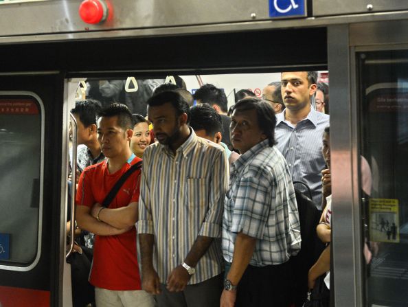 The high-density environment of Singapore means crowds are part of everyday life. By harnessing real-time data on phone usage, residents could monitor the movement of people across the island to tailor their own journeys.