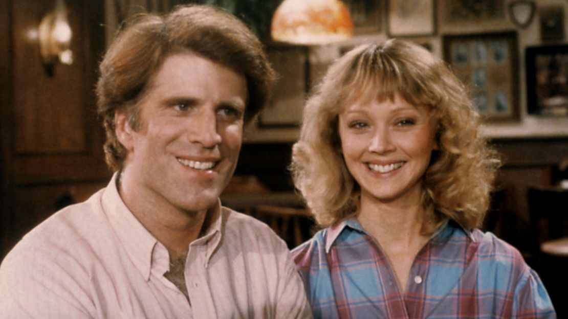 Ted Danson as Sam Malone, Shelley Long as Diane Chambers in 'Cheers'