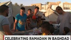 wedeman celebrating ramadan in baghdad_00000615.jpg